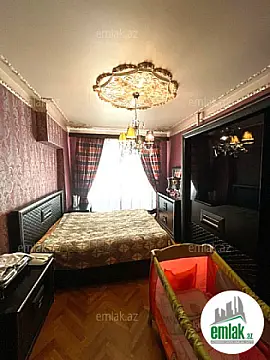 Satılır 5 otaqlı köhnə tikili 125 m²