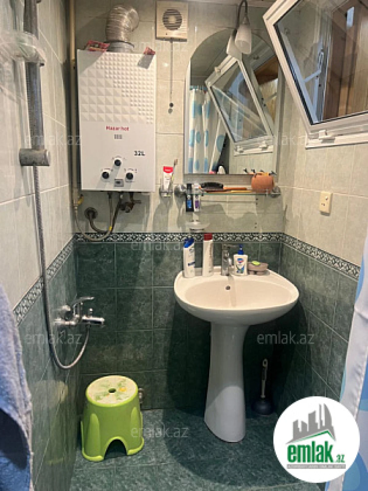 Satılır 3 otaqlı köhnə tikili 80 m²