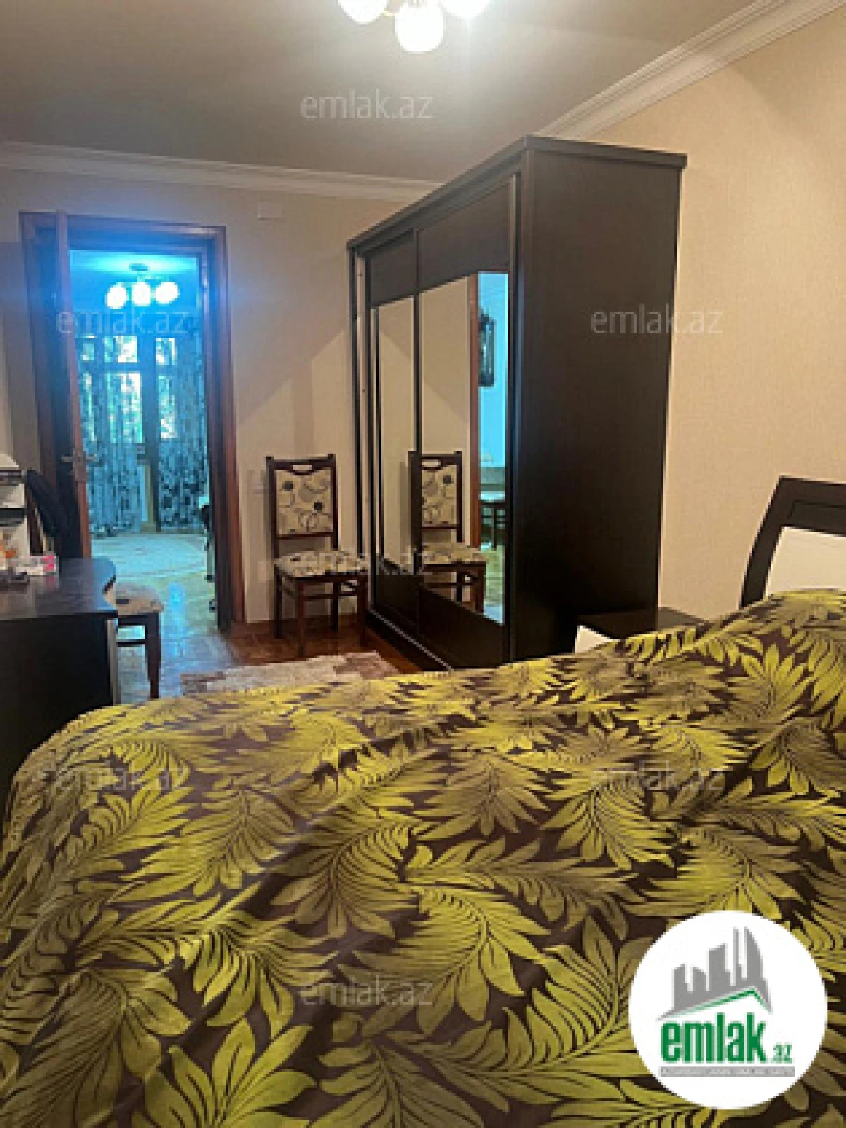 Satılır 3 otaqlı köhnə tikili 80 m²