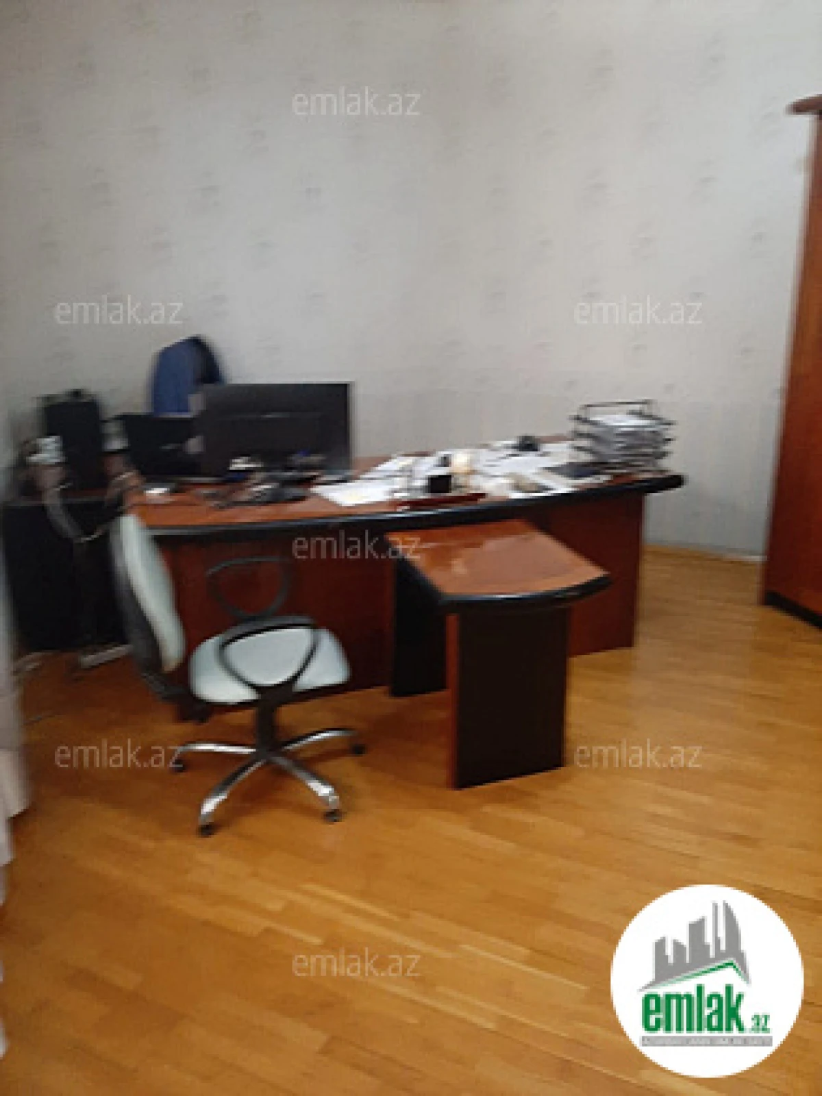 Satılır 8 otaqlı həyət evi 670 m²