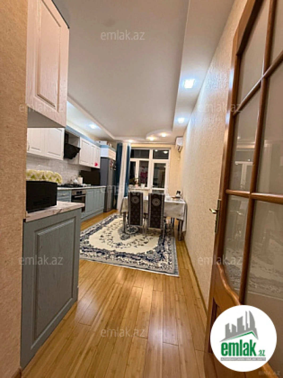 Satılır 3 otaqlı yeni tikili 125 m²