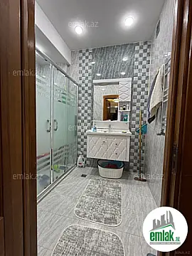 Satılır 3 otaqlı yeni tikili 125 m²