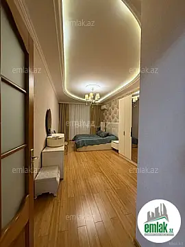 Satılır 3 otaqlı yeni tikili 125 m²