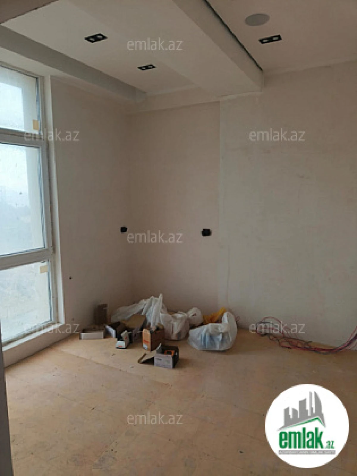 Satılır 2 otaqlı yeni tikili 60 m²