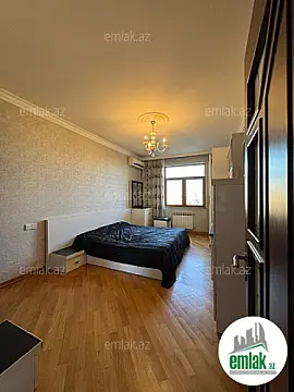 Satılır 3 otaqlı yeni tikili 175 m²