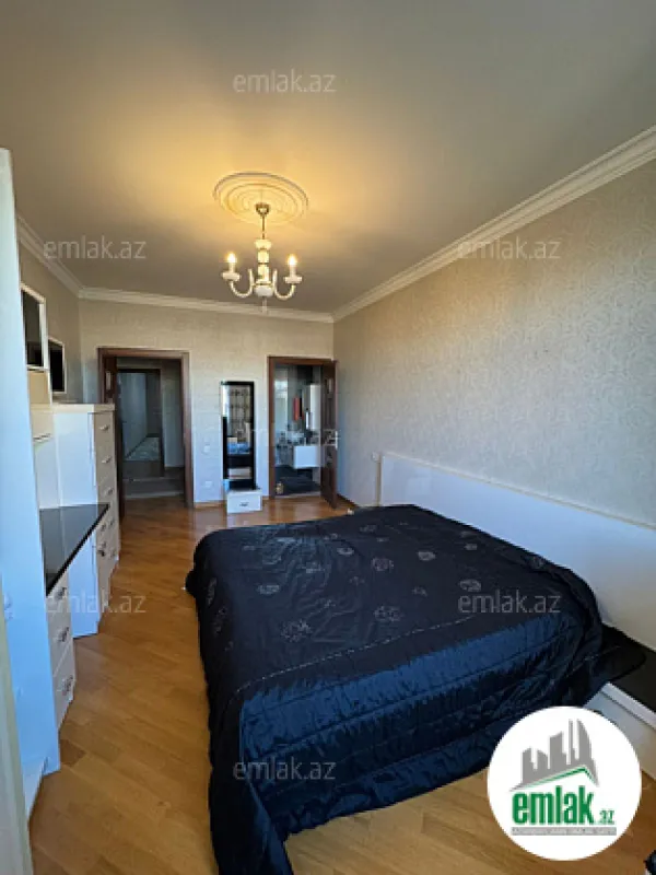 Satılır 3 otaqlı yeni tikili 175 m²