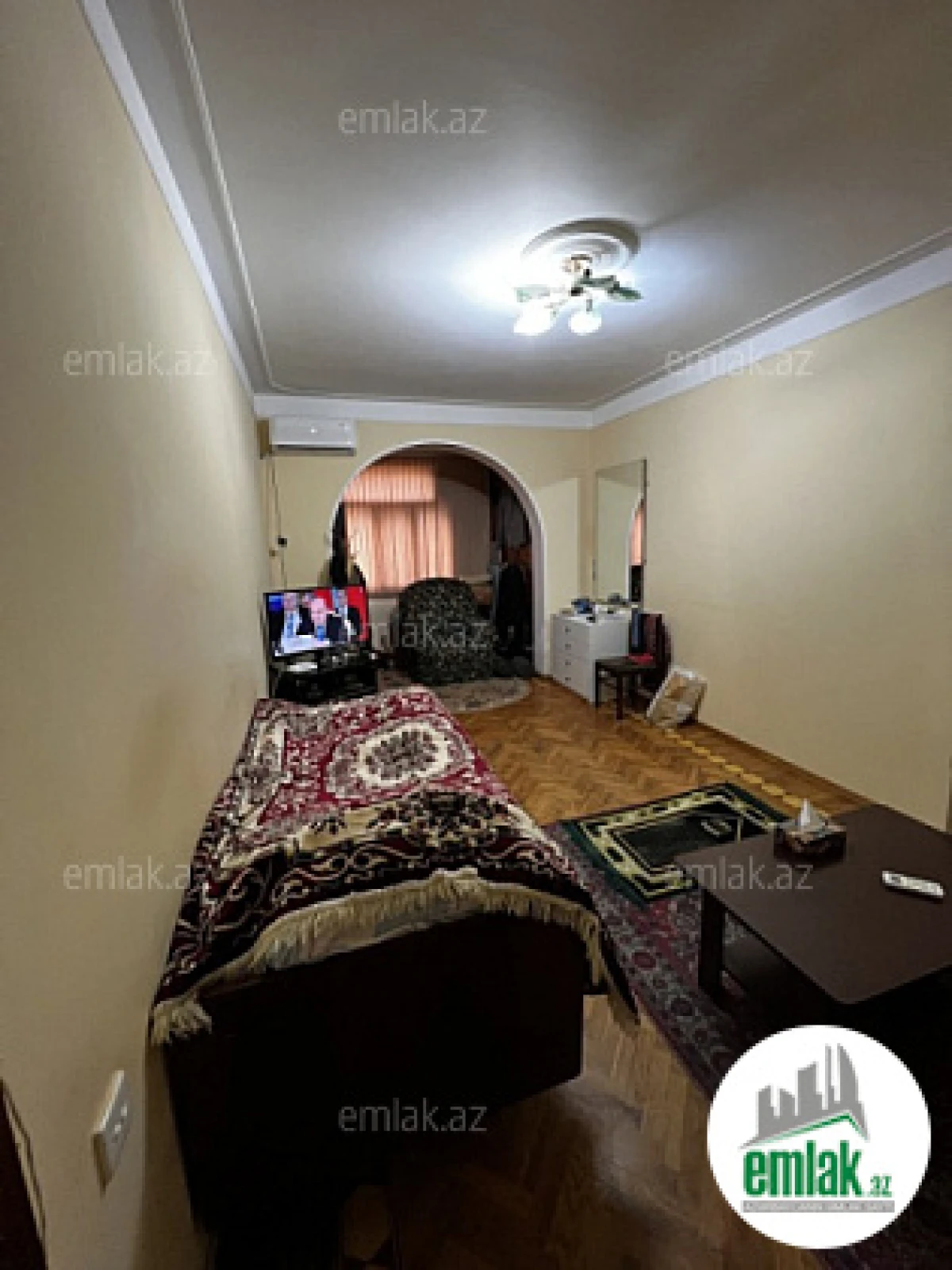 Satılır 1 otaqlı köhnə tikili 35 m²