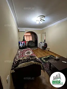 Satılır 1 otaqlı köhnə tikili 35 m²