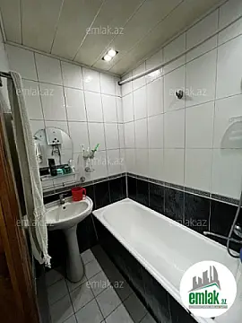 Satılır 1 otaqlı köhnə tikili 35 m²