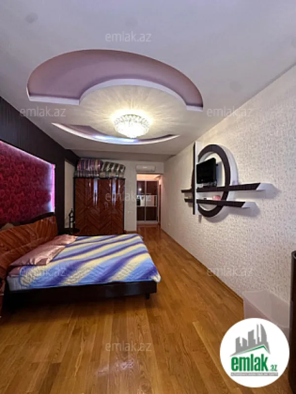 Satılır 3 otaqlı yeni tikili 185 m²