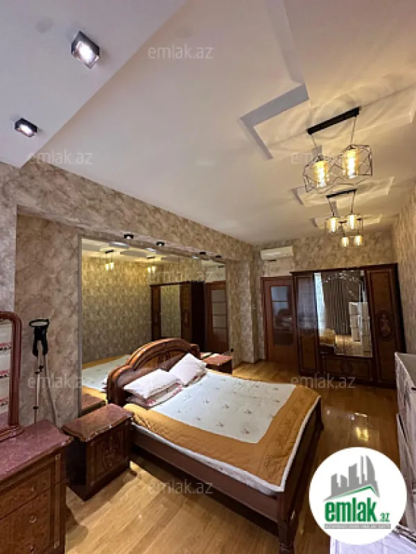 Satılır 3 otaqlı yeni tikili 185 m²