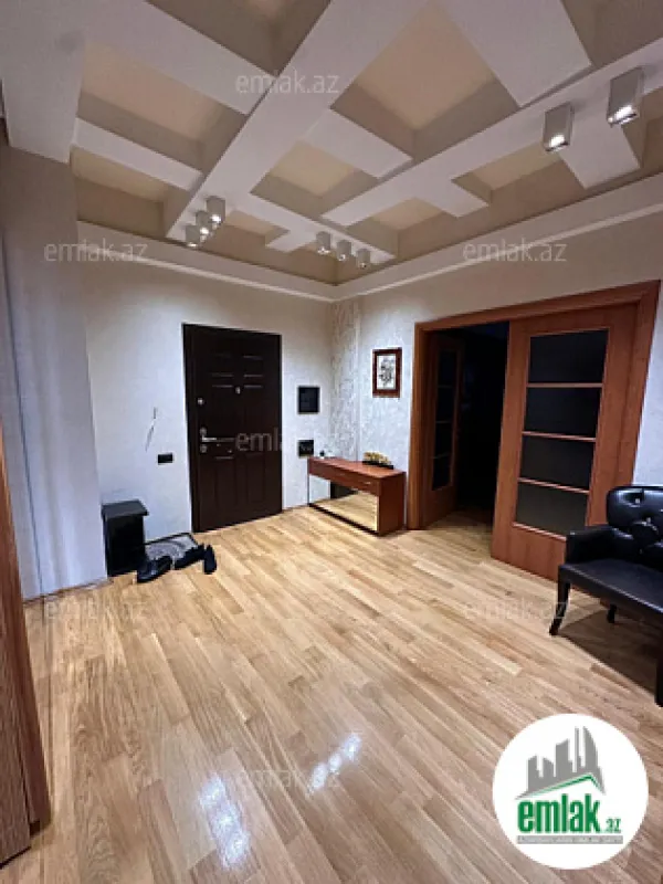 Satılır 3 otaqlı yeni tikili 185 m²