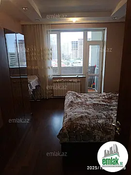 Satılır 3 otaqlı köhnə tikili 90 m²