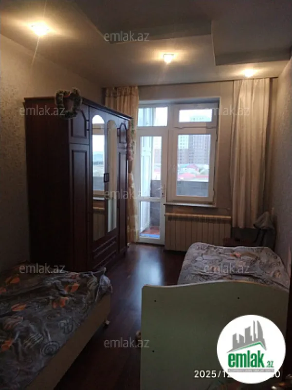 Satılır 3 otaqlı köhnə tikili 90 m²