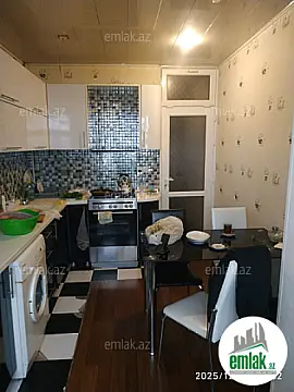 Satılır 3 otaqlı köhnə tikili 90 m²