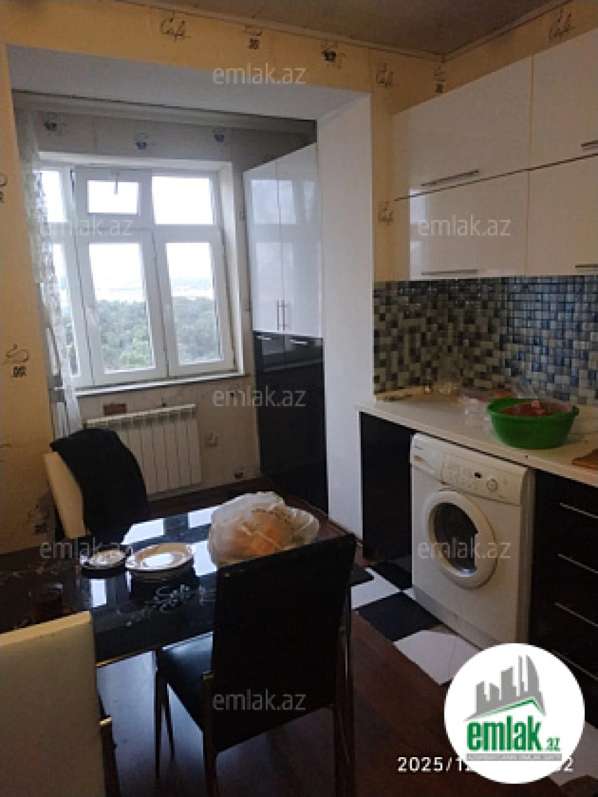 Satılır 3 otaqlı köhnə tikili 90 m²