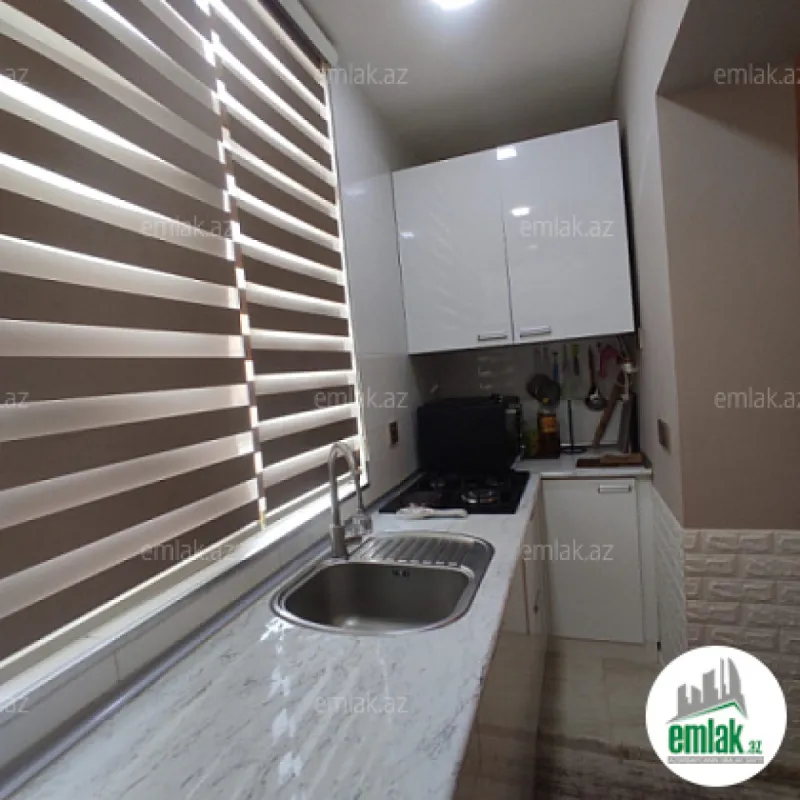 Satılır 3 otaqlı köhnə tikili 70 m²