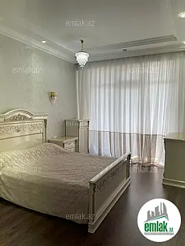 Satılır 2 otaqlı yeni tikili 110 m²