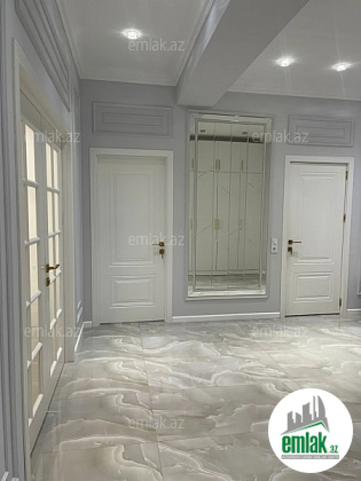 Satılır 2 otaqlı yeni tikili 110 m²