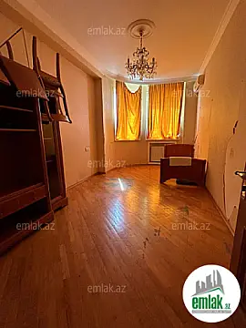 Satılır 4 otaqlı yeni tikili 160 m²