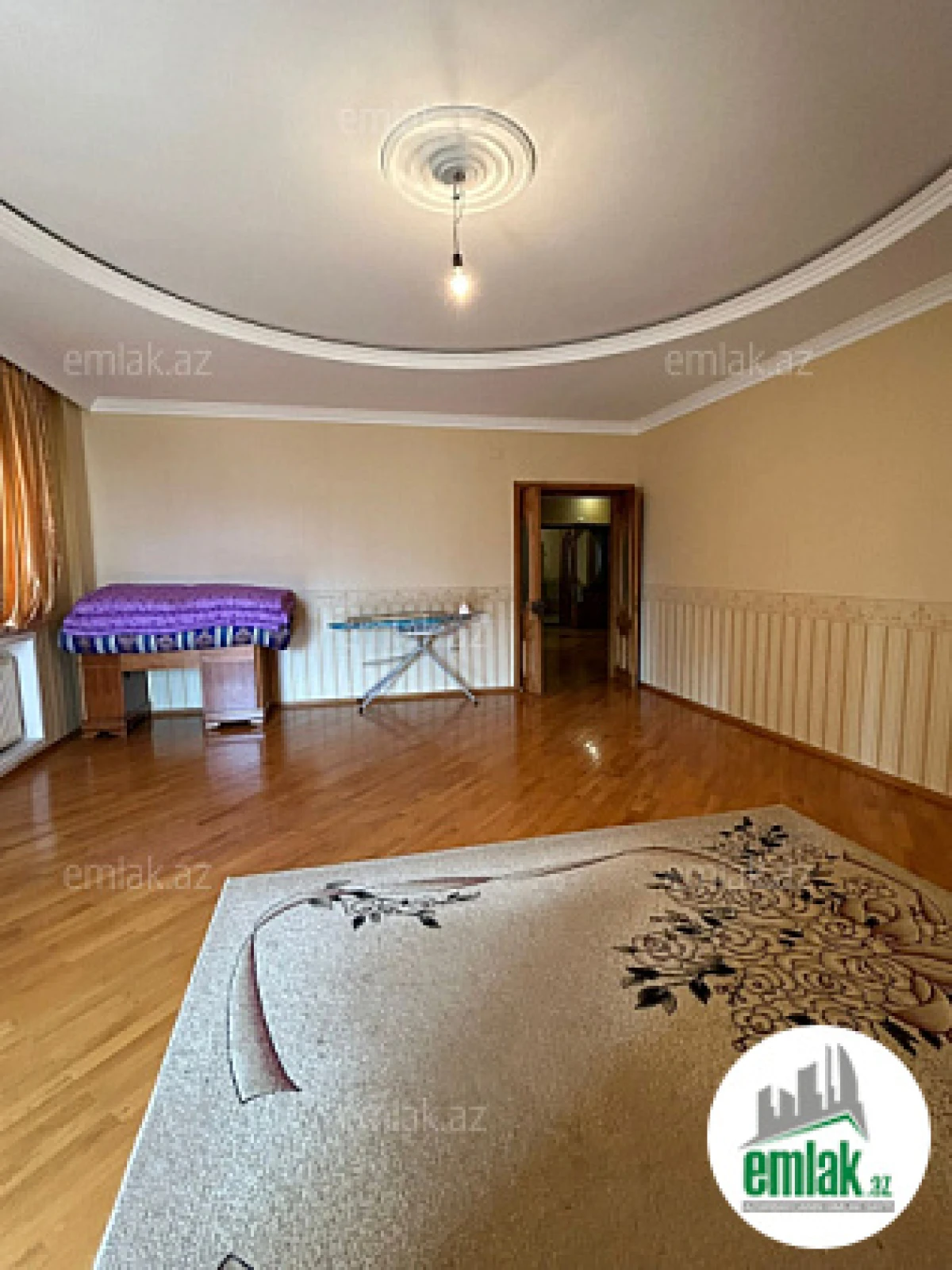 Satılır 4 otaqlı yeni tikili 160 m²