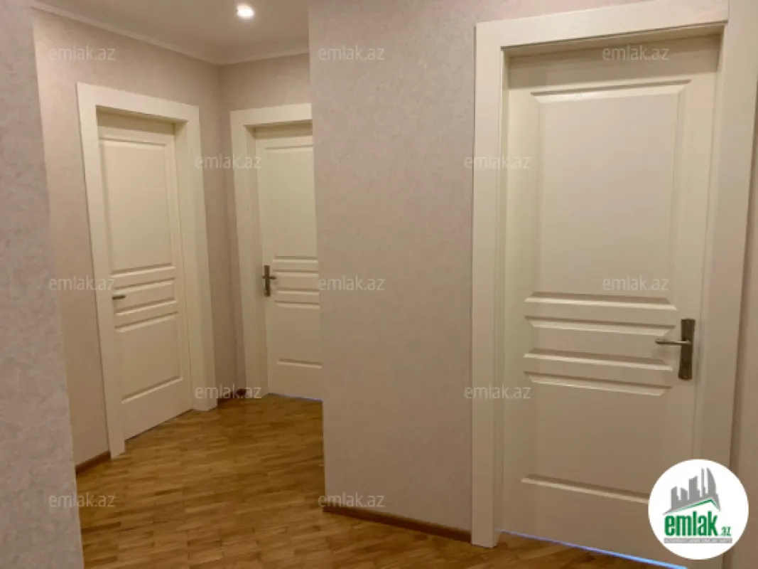 Satılır 5 otaqlı yeni tikili 210 m²