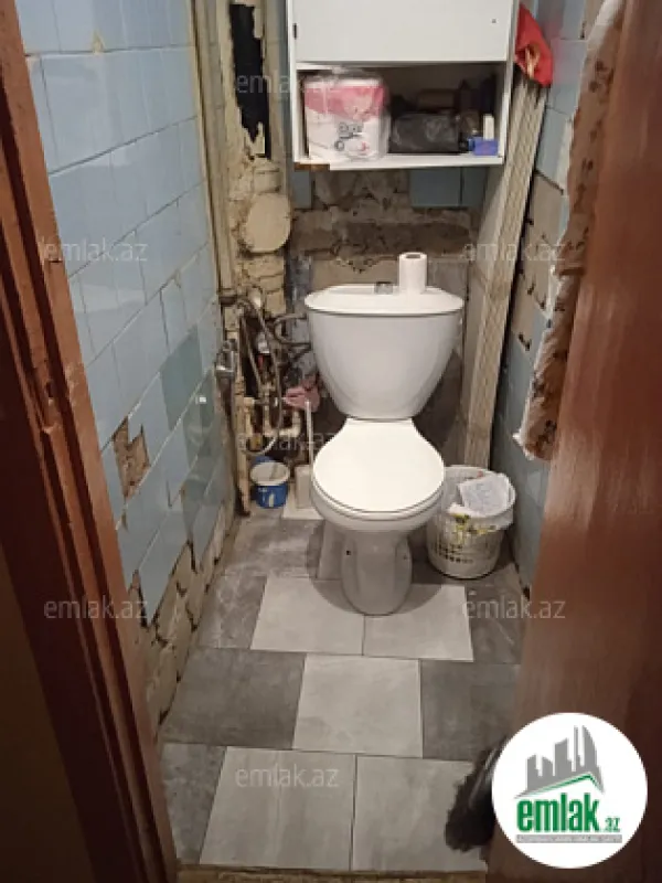 Satılır 3 otaqlı köhnə tikili 80 m²