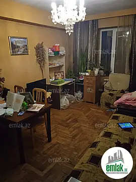 Satılır 3 otaqlı köhnə tikili 80 m²
