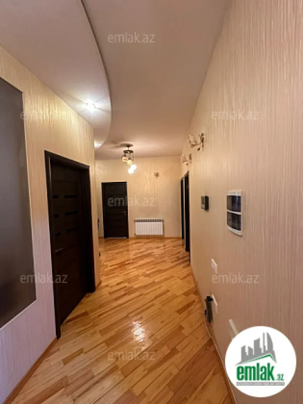 Satılır 4 otaqlı yeni tikili 150 m²