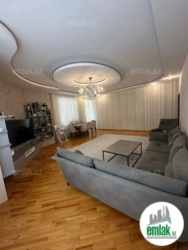 Satılır 4 otaqlı yeni tikili 150 m²