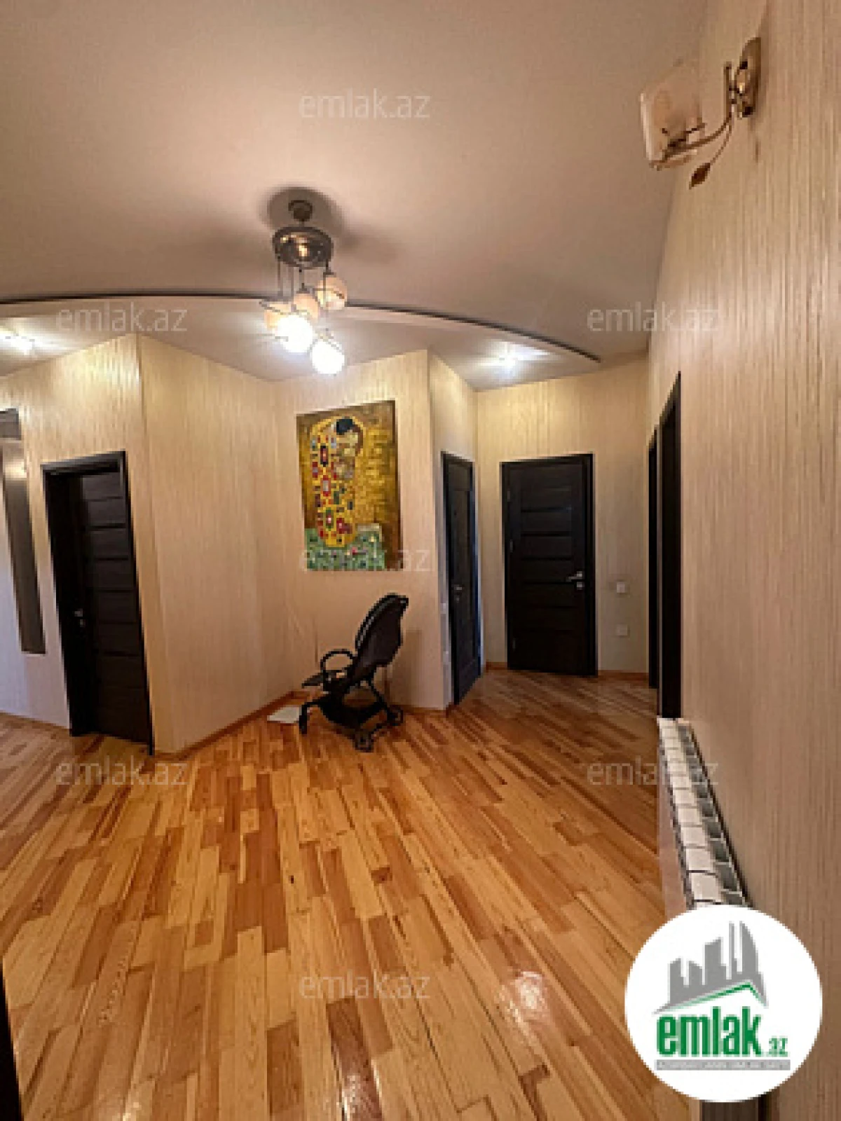 Satılır 4 otaqlı yeni tikili 150 m²