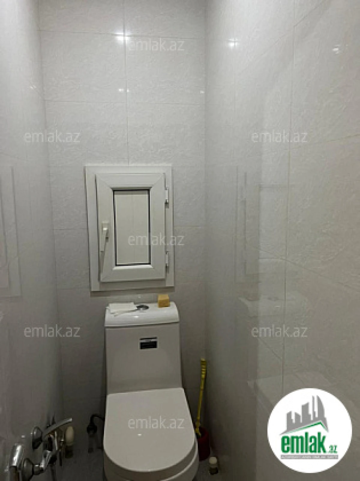 Satılır 4 otaqlı köhnə tikili 115 m²