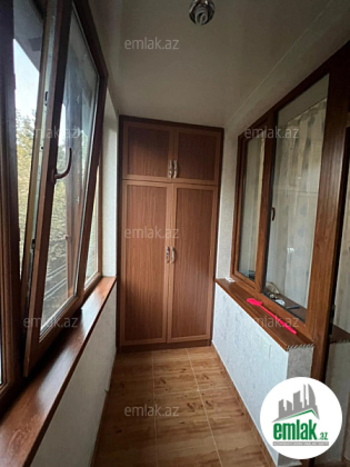 Satılır 4 otaqlı köhnə tikili 115 m²