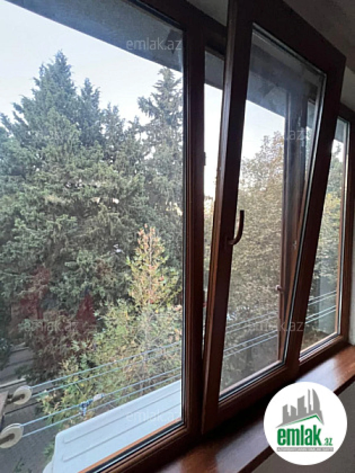 Satılır 4 otaqlı köhnə tikili 115 m²