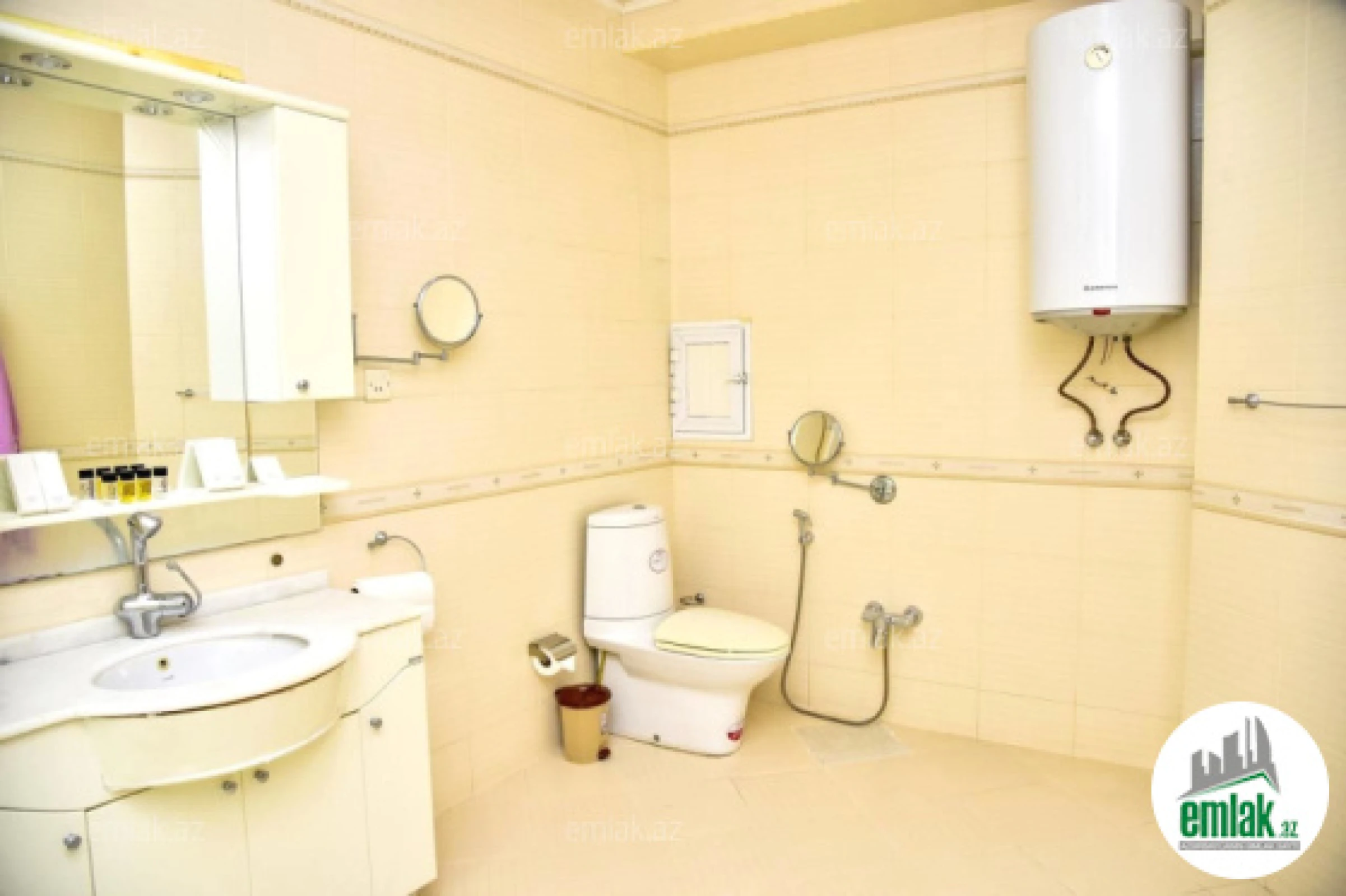 Satılır 3 otaqlı yeni tikili 278 m²