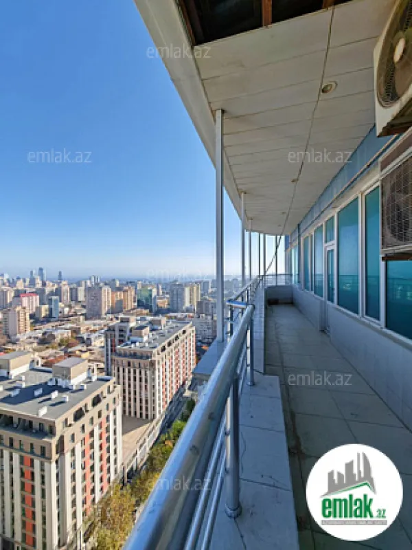 Satılır 3 otaqlı yeni tikili 278 m²