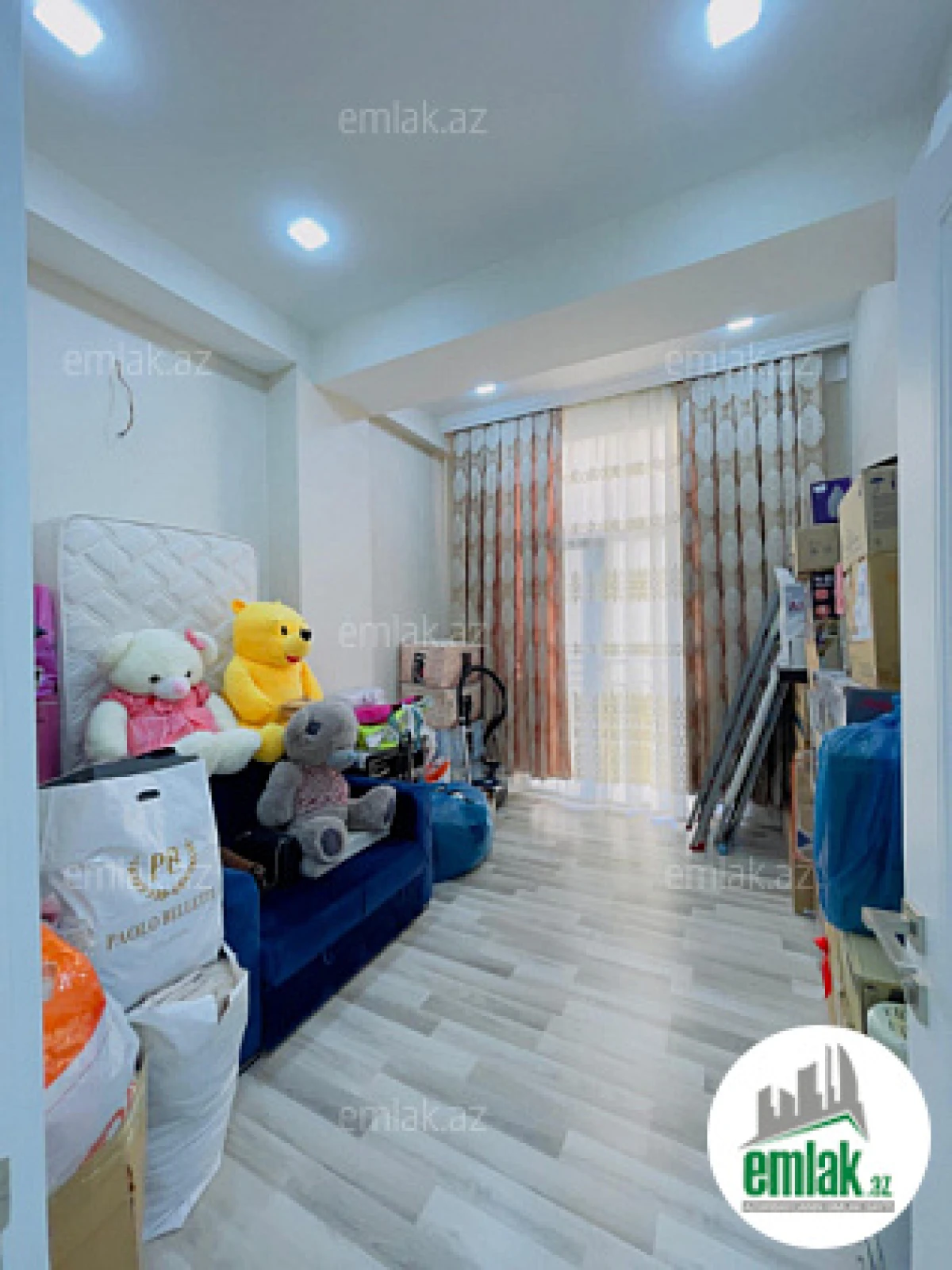 Satılır 4 otaqlı yeni tikili 130 m²