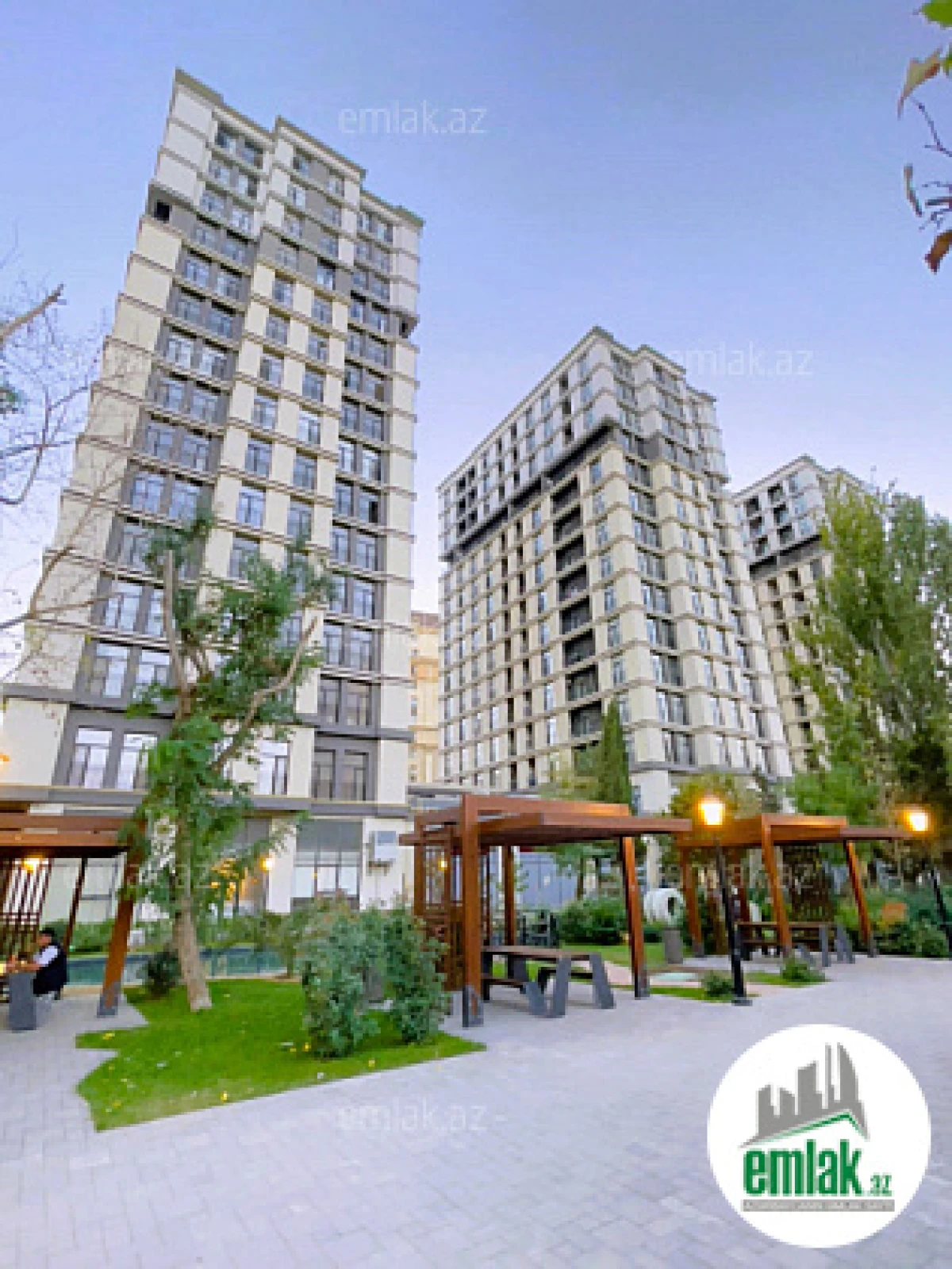 Satılır 4 otaqlı yeni tikili 130 m²