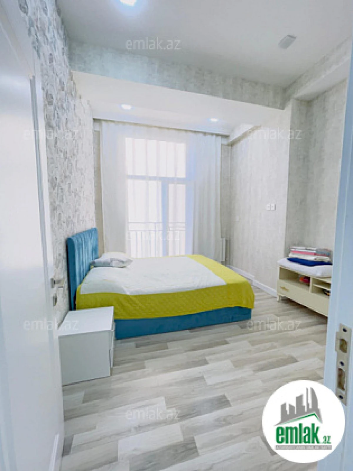 Satılır 4 otaqlı yeni tikili 130 m²