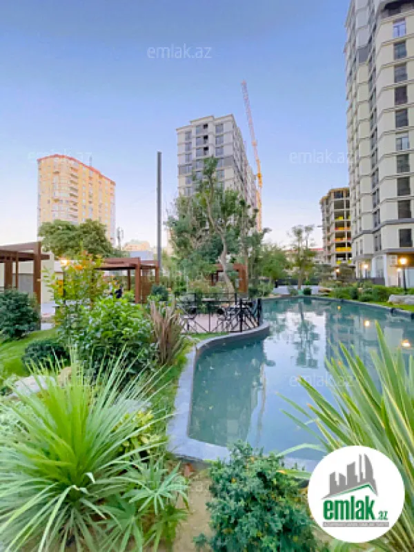 Satılır 4 otaqlı yeni tikili 130 m²