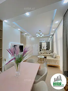 Satılır 4 otaqlı yeni tikili 130 m²