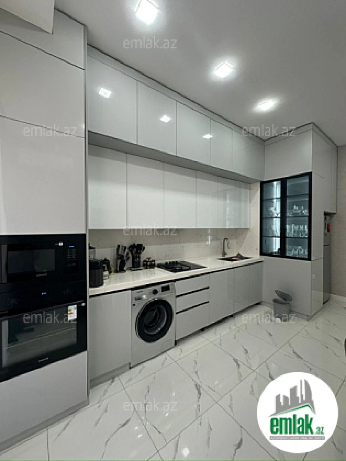 Satılır 4 otaqlı yeni tikili 130 m²