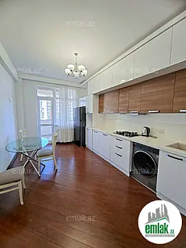 Satılır 3 otaqlı yeni tikili 135 m²