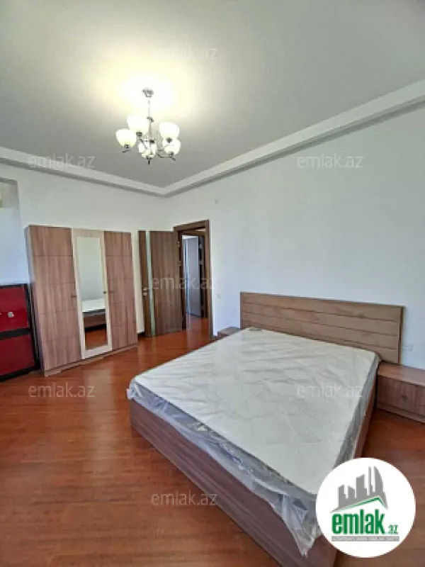 Satılır 3 otaqlı yeni tikili 135 m²