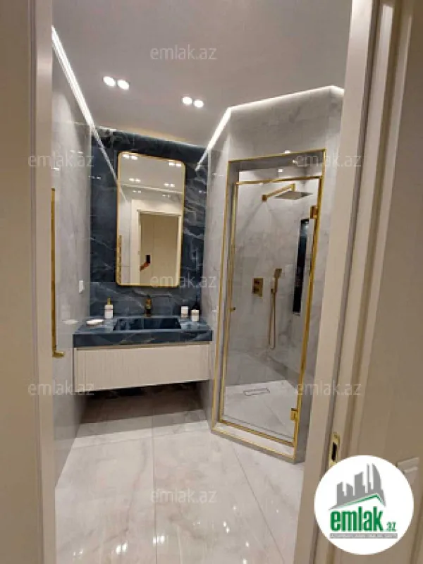 Satılır 3 otaqlı yeni tikili 85 m²