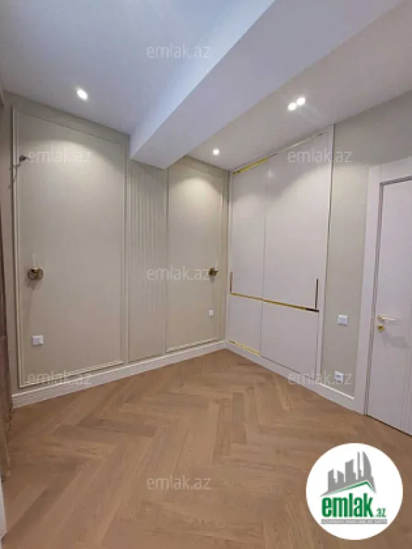 Satılır 3 otaqlı yeni tikili 85 m²