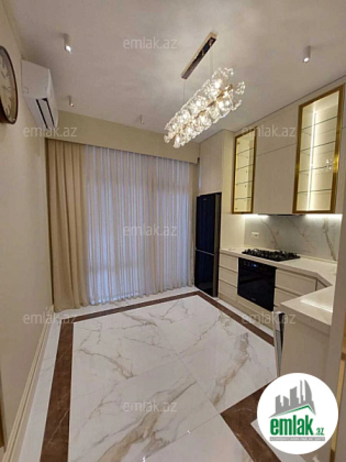 Satılır 3 otaqlı yeni tikili 85 m²