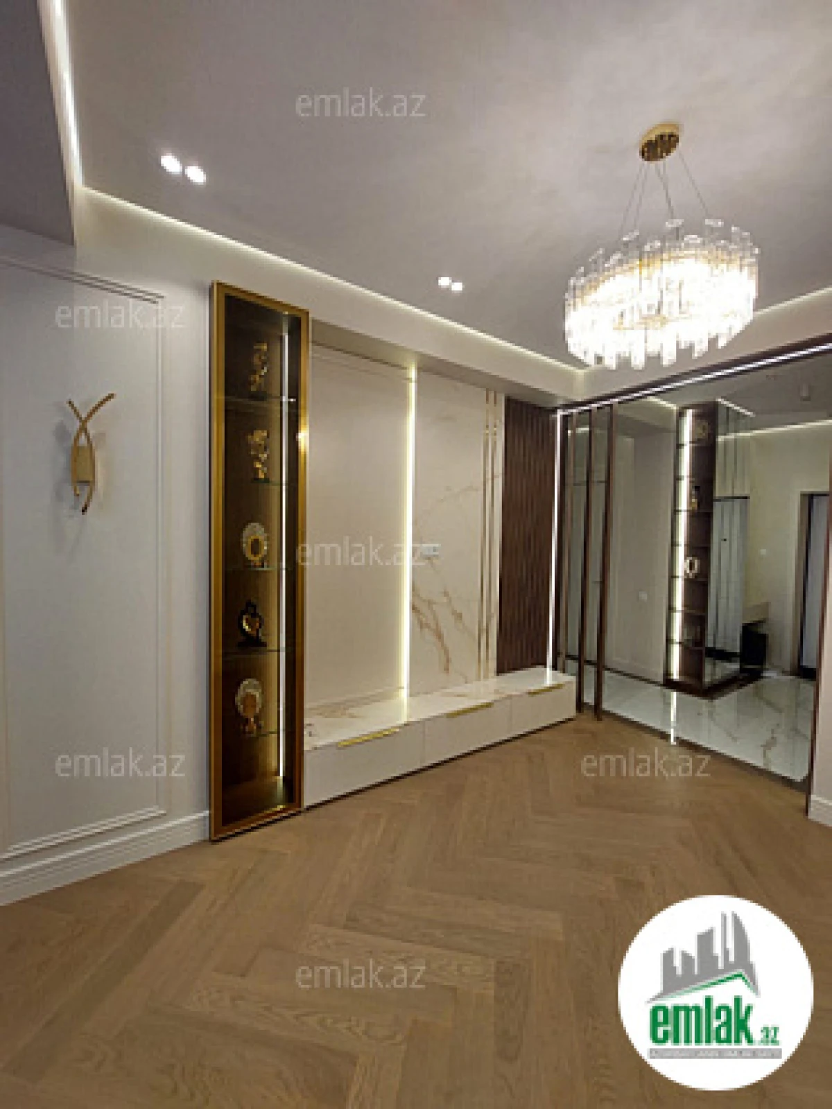 Satılır 3 otaqlı yeni tikili 85 m²