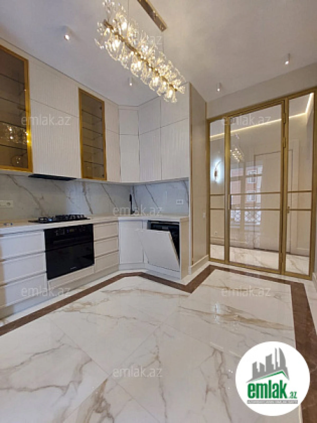 Satılır 3 otaqlı yeni tikili 85 m²