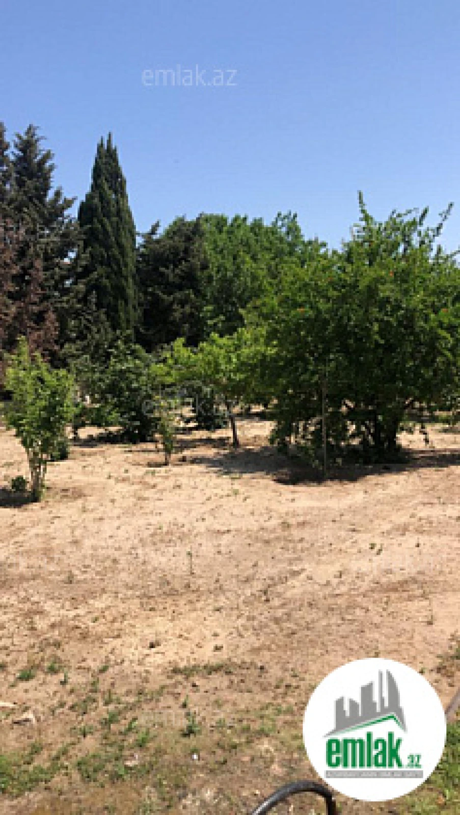 Satılır 5 otaqlı mənzil 220 m²